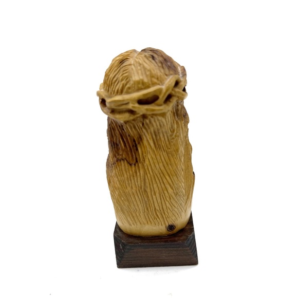 Jesus wearing a crown of thorns carved from Olive wood? Statue 4” Christian - Picture 4 of 6